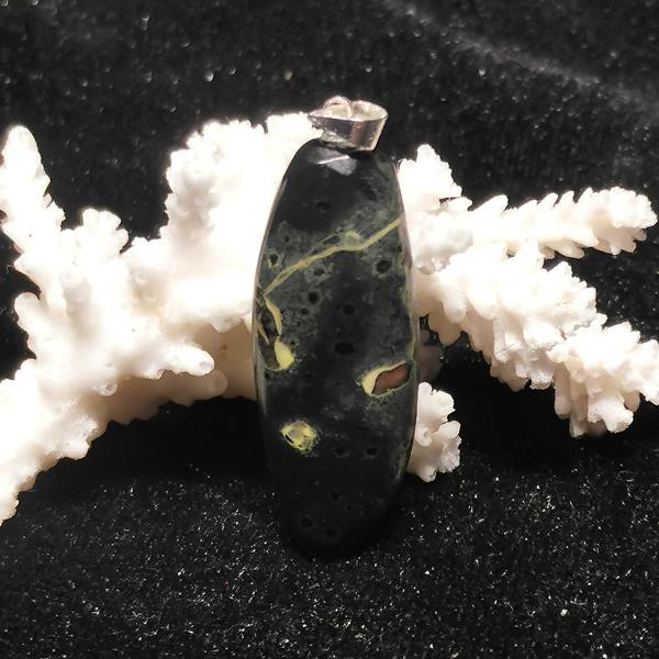 Red Green Lotus Leafe Jade
